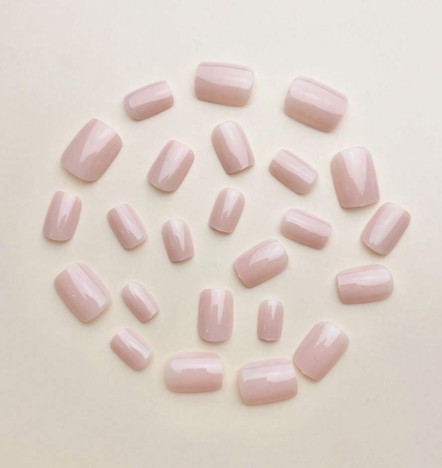 faux ongles baby pink