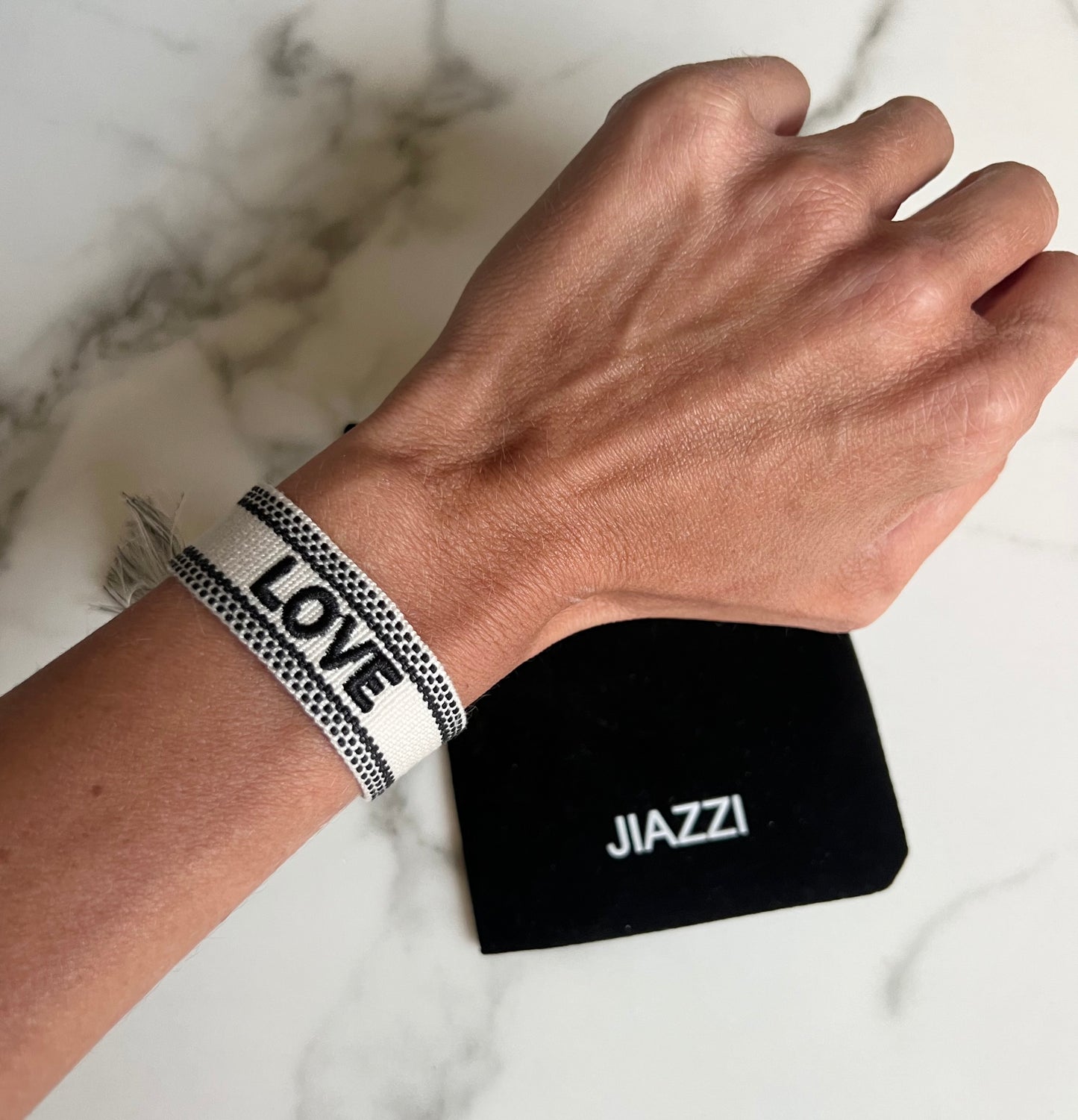 Bracelet love