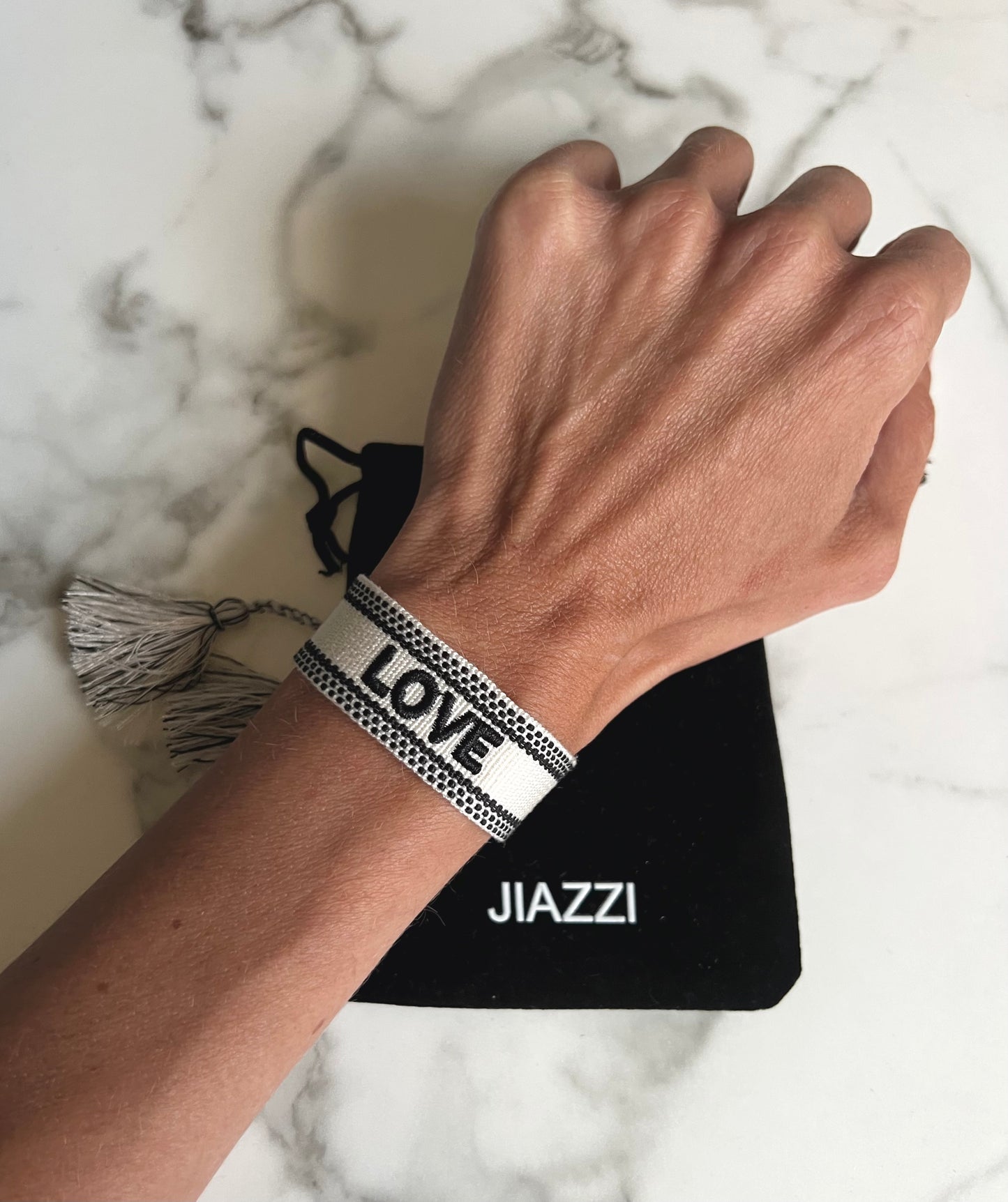 Bracelet love