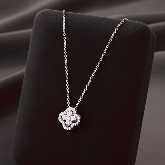Collier trèfle Capri