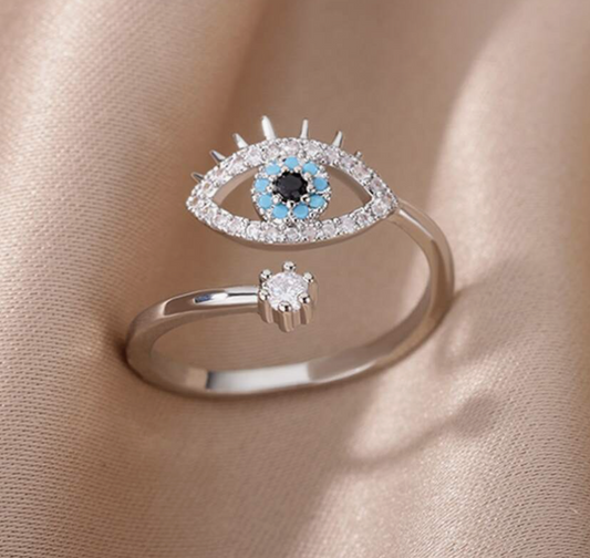 Bague Eyes never lies