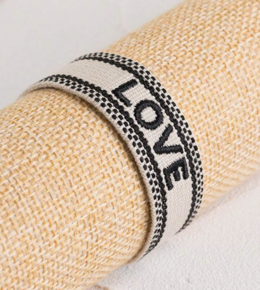 Bracelet love