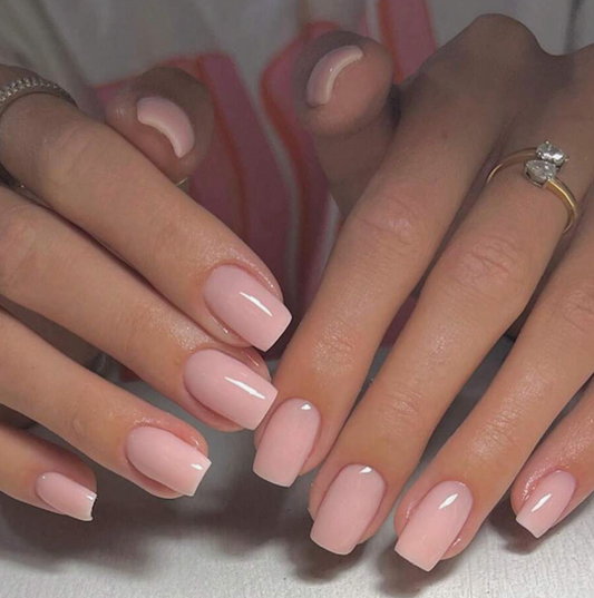 faux ongles baby pink