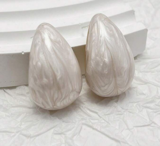 Boucles d'oreilles gouttes nacrées