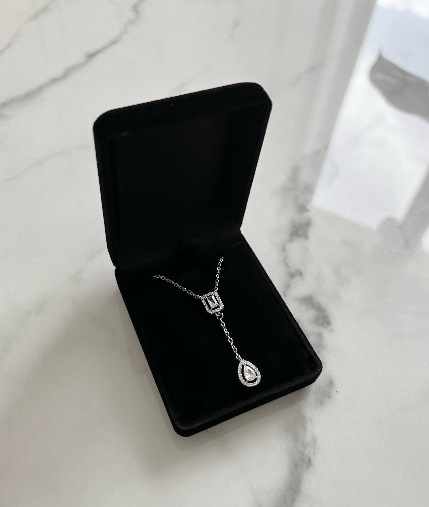 Collier Azia